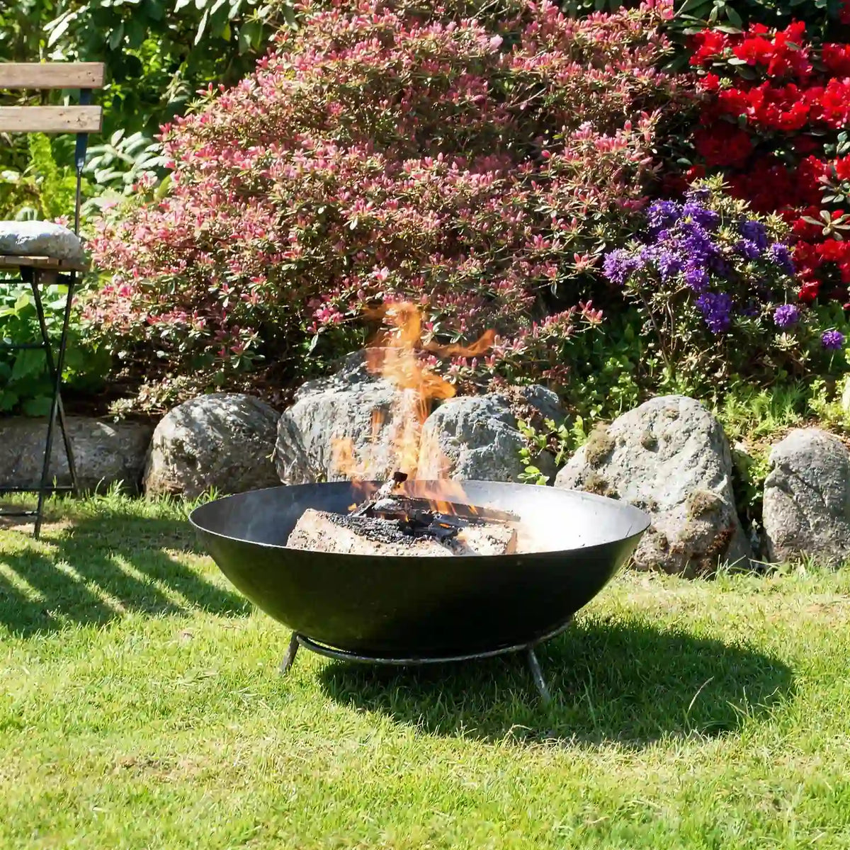Oklahoma Firepit lit, close-up with flames