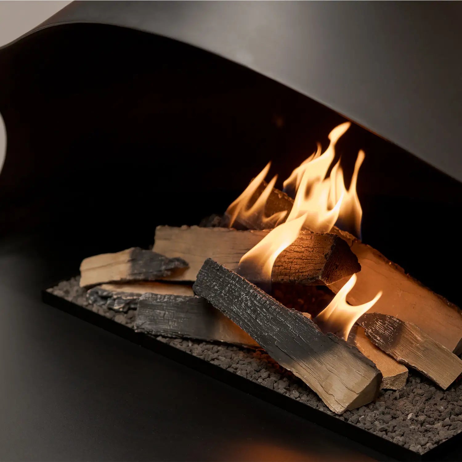 ONI Flogs – Deckenmontierter Bioethanol-Kamin