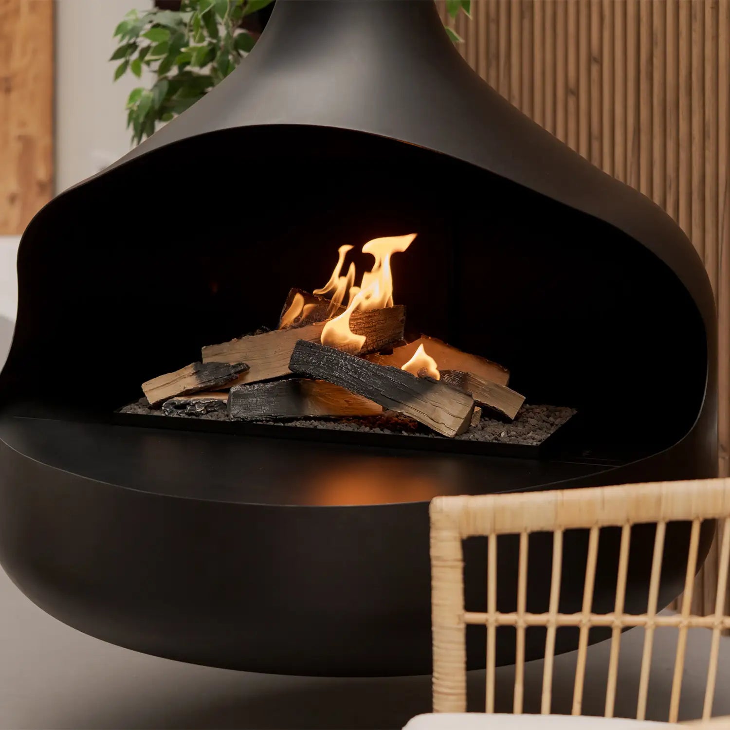 ONI Flogs – Deckenmontierter Bioethanol-Kamin