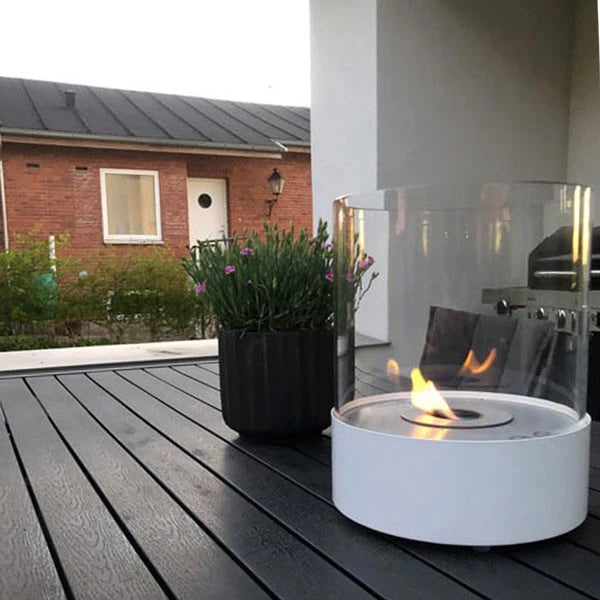 Glas-Kamin für den Außenbereich