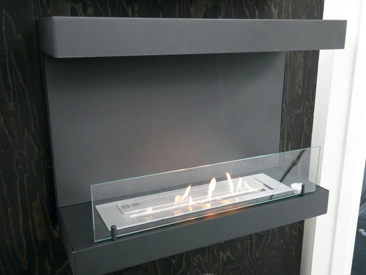 Dakota Schwarz - Dreiseitiger Bioethanol-Wandkamin 80 cm